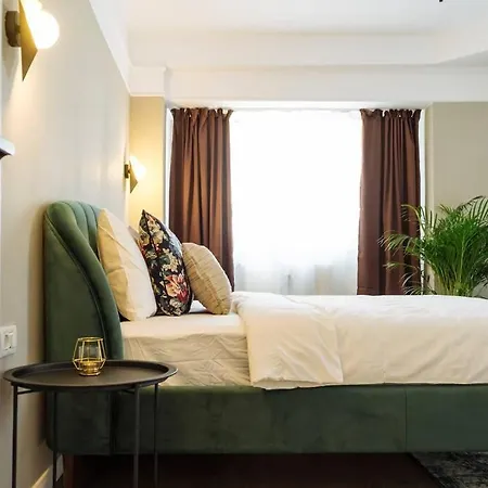 Panoramic - 4br - Piata Unirii Apartment Bucharest