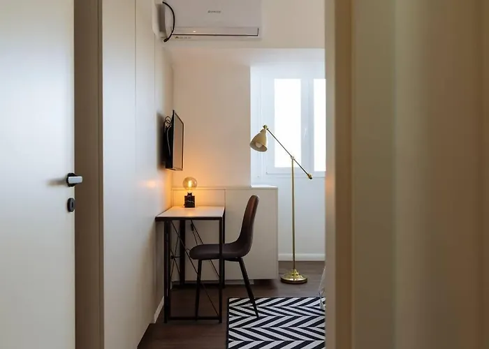 Panoramic - 4br - Piata Unirii Бухарест